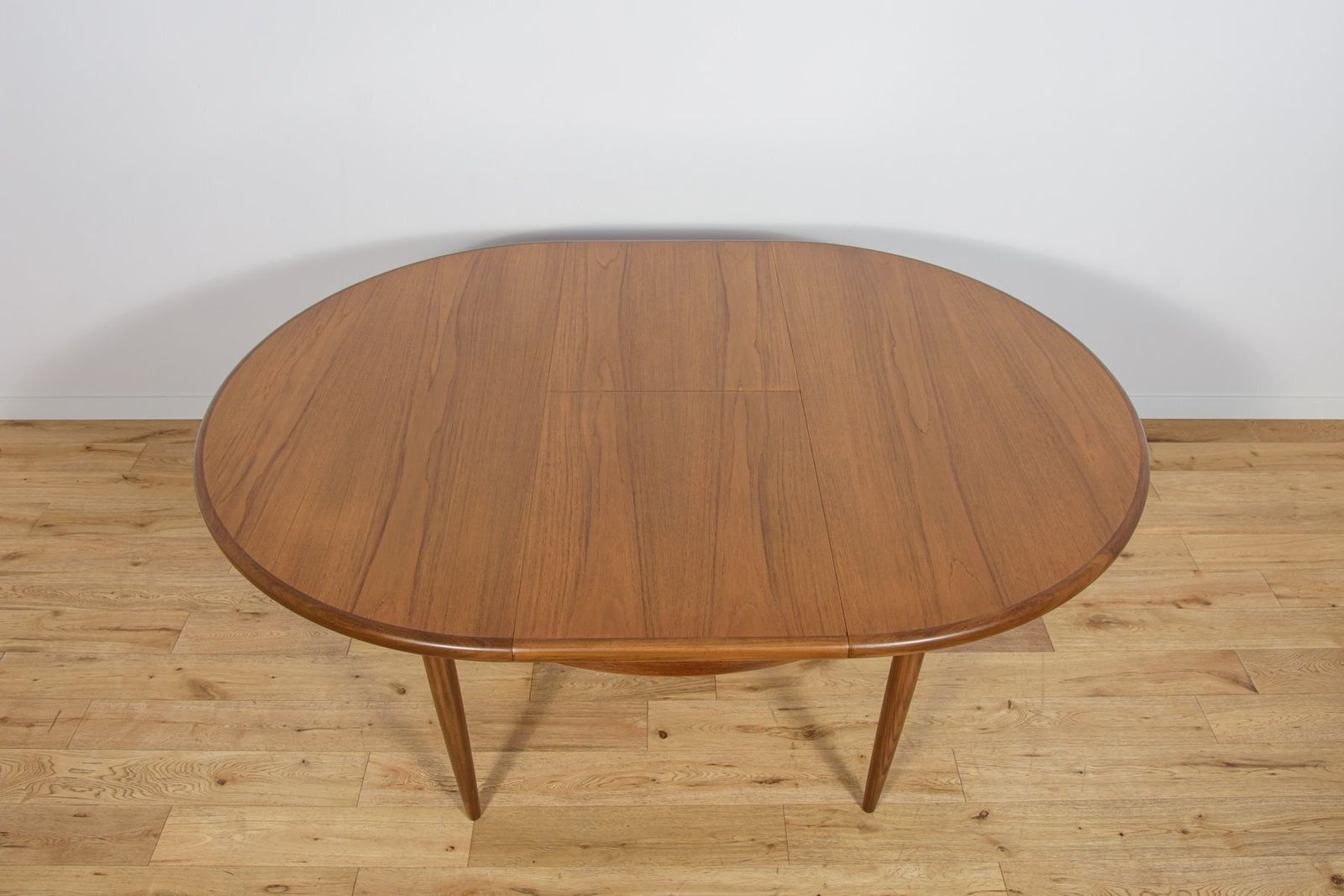 photo vinterior Mid Century Round Teak Fresco Dining Table From G Plan, United Kingdom, 1960s