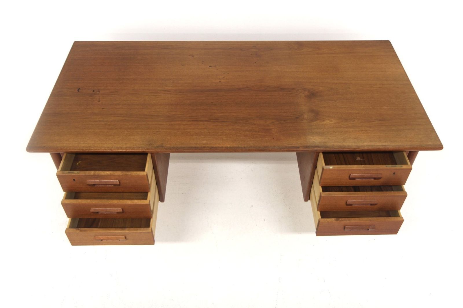 Scandinavian Teak Desk By Göran Strand From Lelångs Möbelfabrik, Sweden, 1950s photo 1567.0