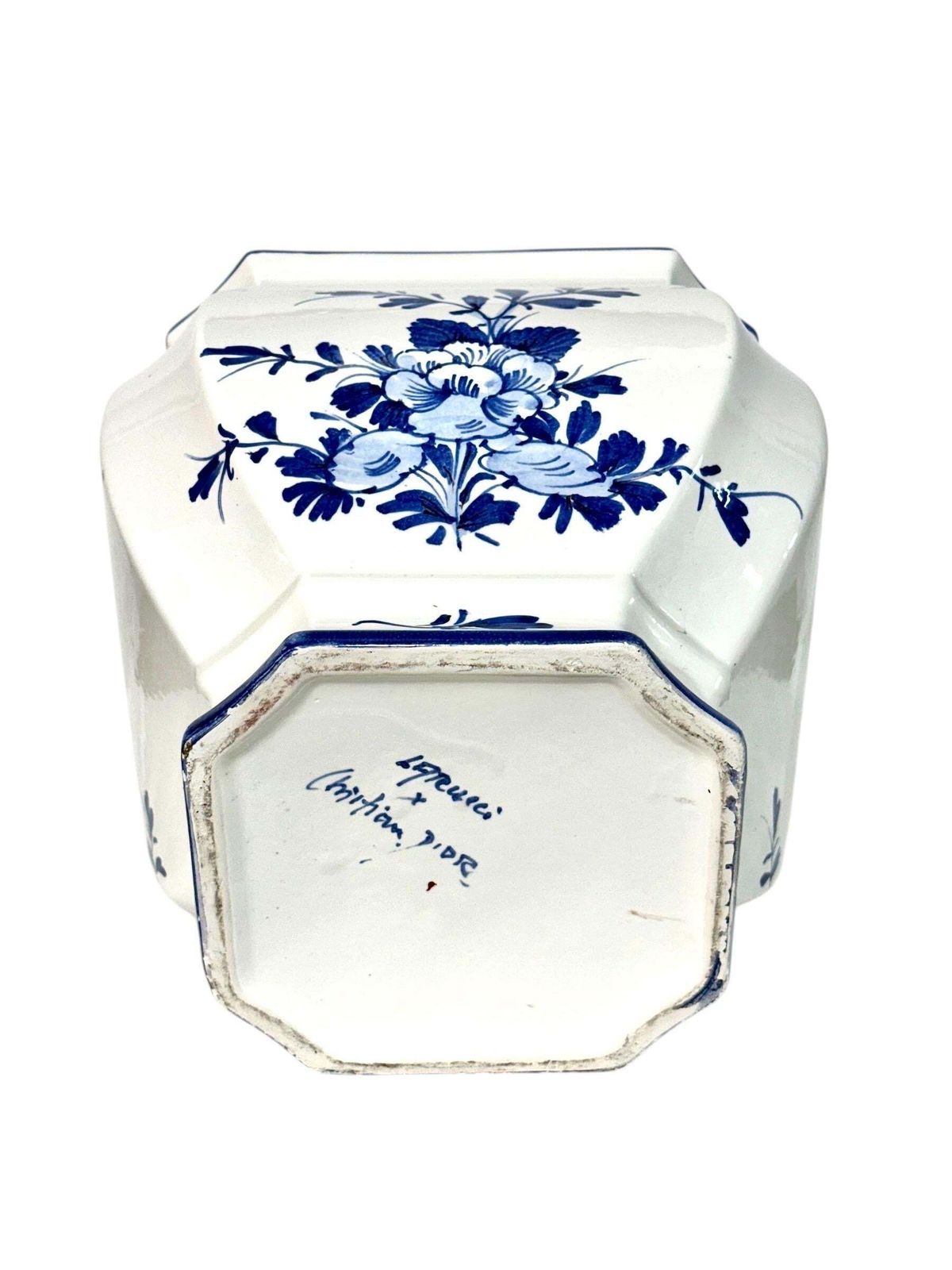 photo vinterior Blue And White Porcelain Jardinière, Larucci For Christian Dior