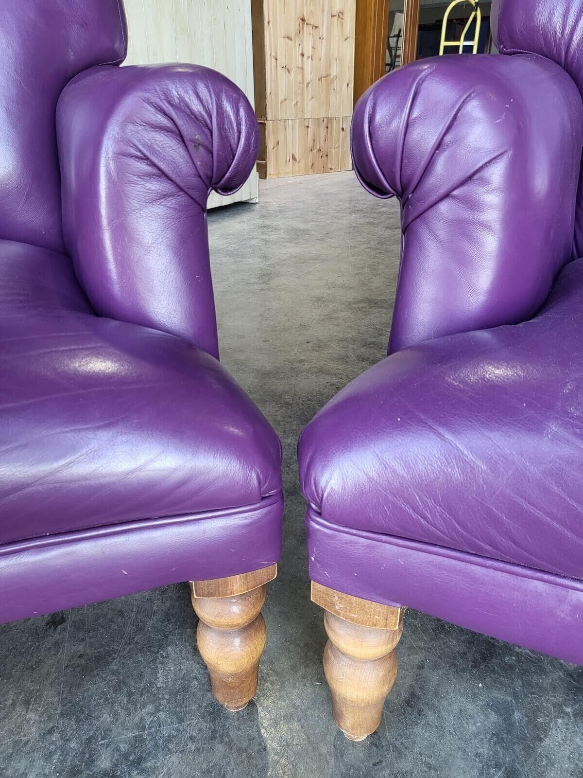 495.0 Antique Repro Leather 2 Seat Sofa 2 X Armchairs Wood Legs photo