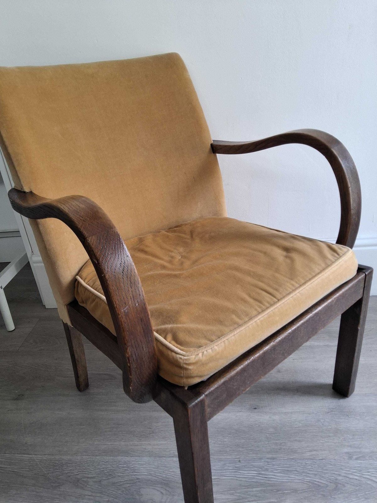 Vintage Parker Knoll Armchair: Mid Century Modern Upholstered Oak Carver Chair photo vinterior