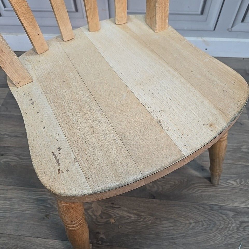 Antique Wooden Farmhouse Chairs   Victorian Style Turned Country Windsor  Solid photo vinterior