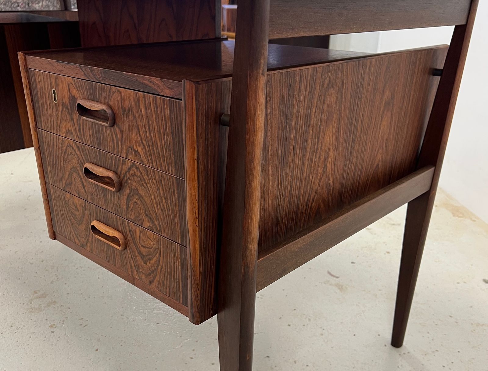 photo furniture Rosewood 'Floating' Desk By Gunnar Nielsen For Tibergaard, 1960s.