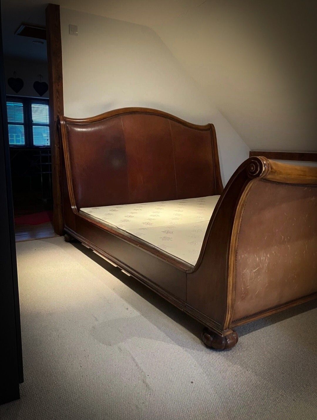 A Monumental Ralph Lauren Henredon Super King Palais Alfresco Leather Sleigh Bed. photo 4500.0