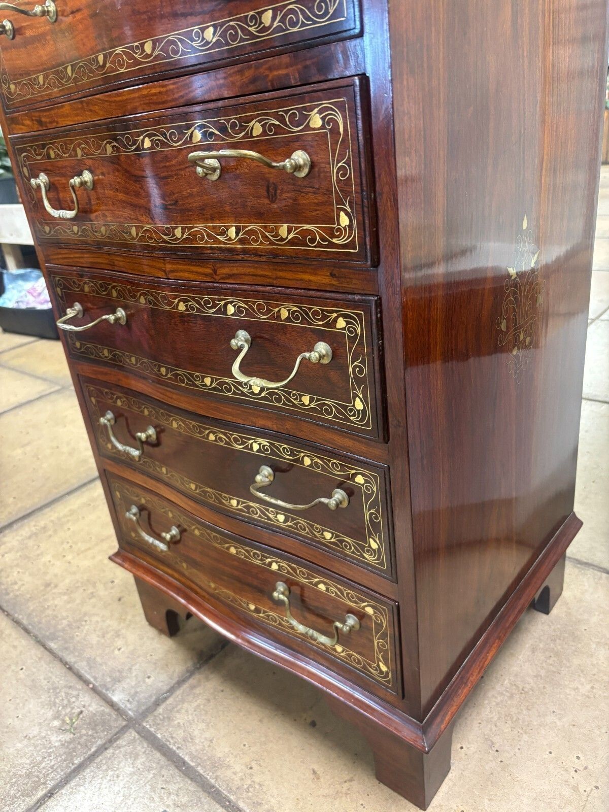 photo vinterior Vintage Mahogany & Brass Inlay Narrow Chest Of Five Drawers