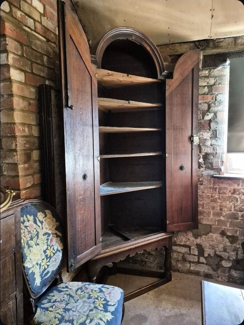 Wonderful  Unique 18th Century Arched Figured Walnut Herringbone Banding Corner Cupboard photo for sale
