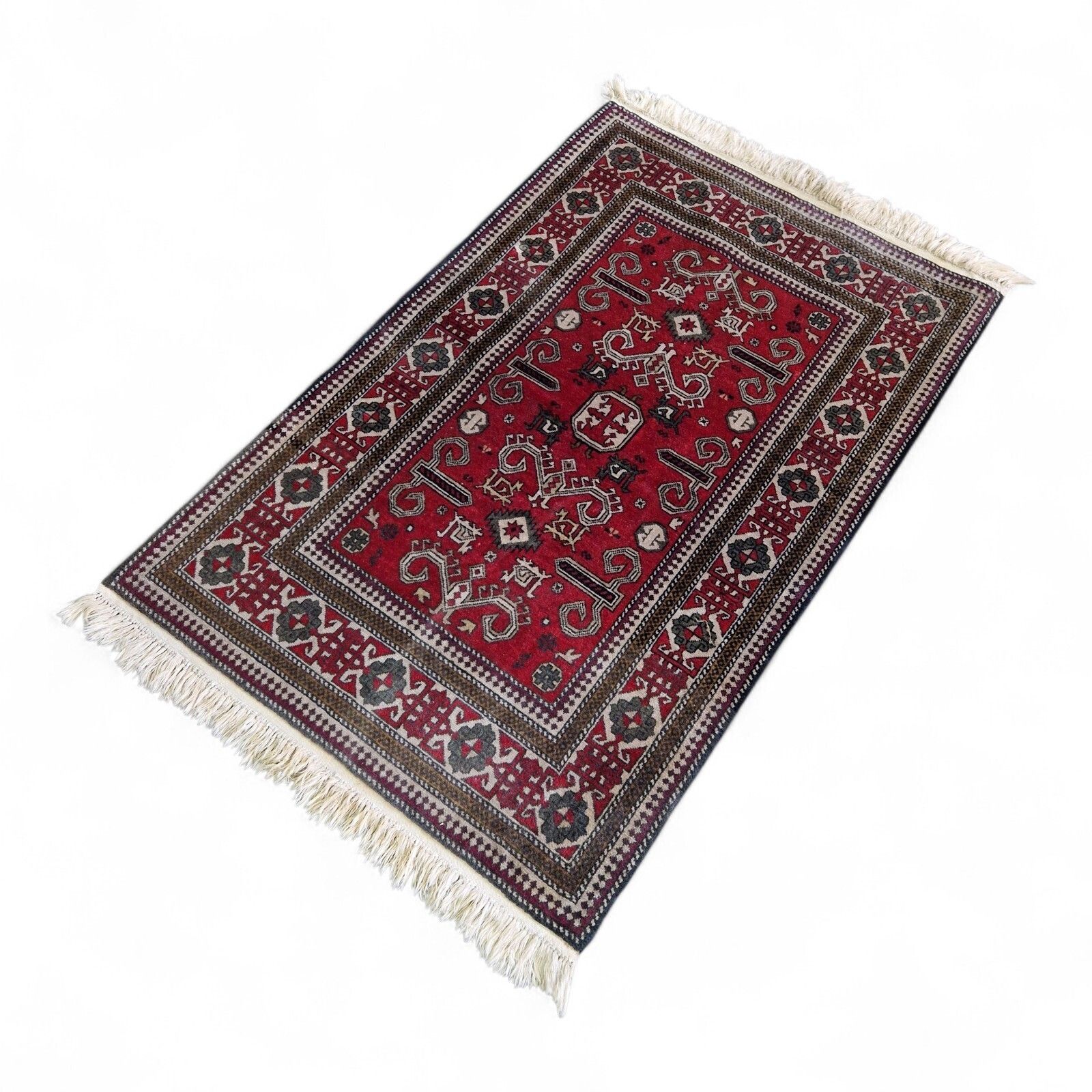 Traditional Red Rug Geometric Floral Pattern Wool Carpet With Fringe 136cm photo furniture