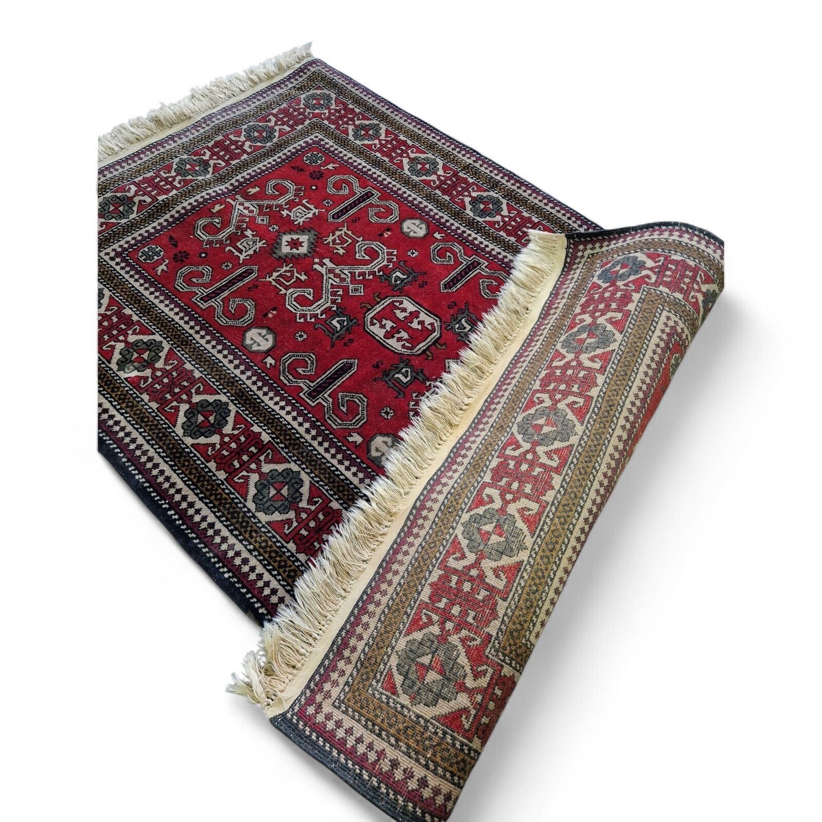 Textiles Traditional Red Rug Geometric Floral Pattern Wool Carpet With Fringe 136cm photo