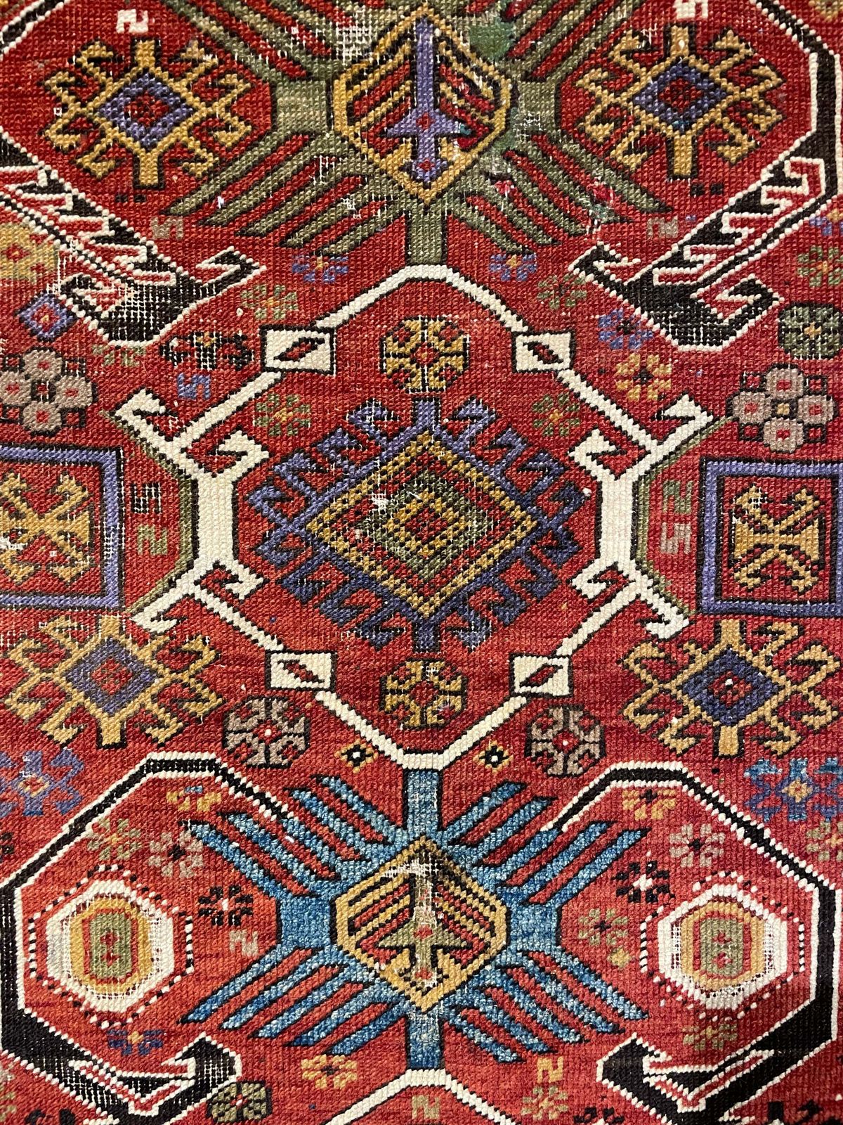 photo furniture Antique Caucasian Shirvan Bidjov