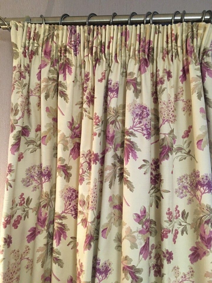 Laura Ashley Matching Pair Dress Curtains, Side Tablecloth & 2 X Cushion Covers photo furniture