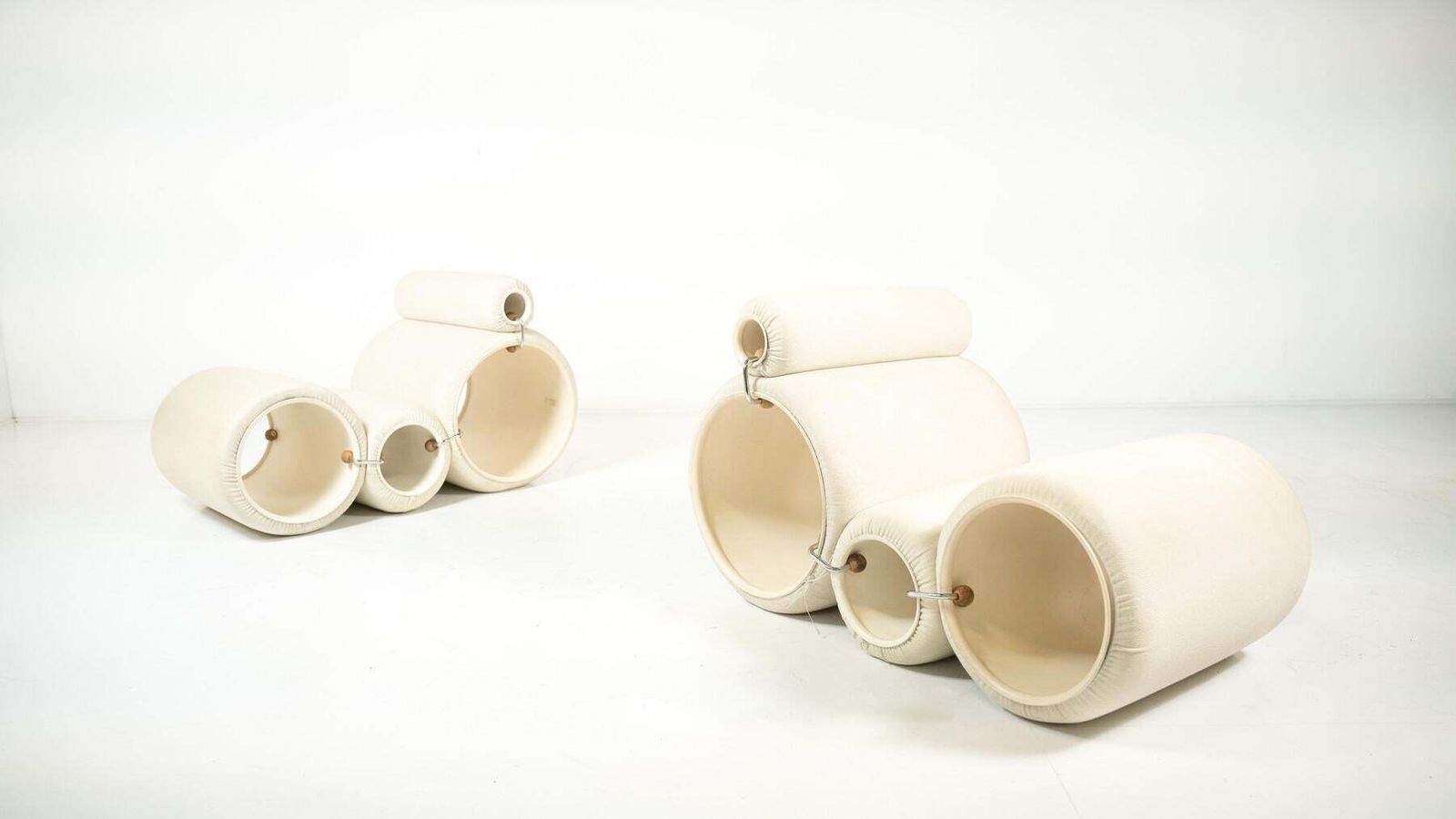 photo buy Early Edition Pair Of Joe Colombo Tube Chair For Flexform, Italy