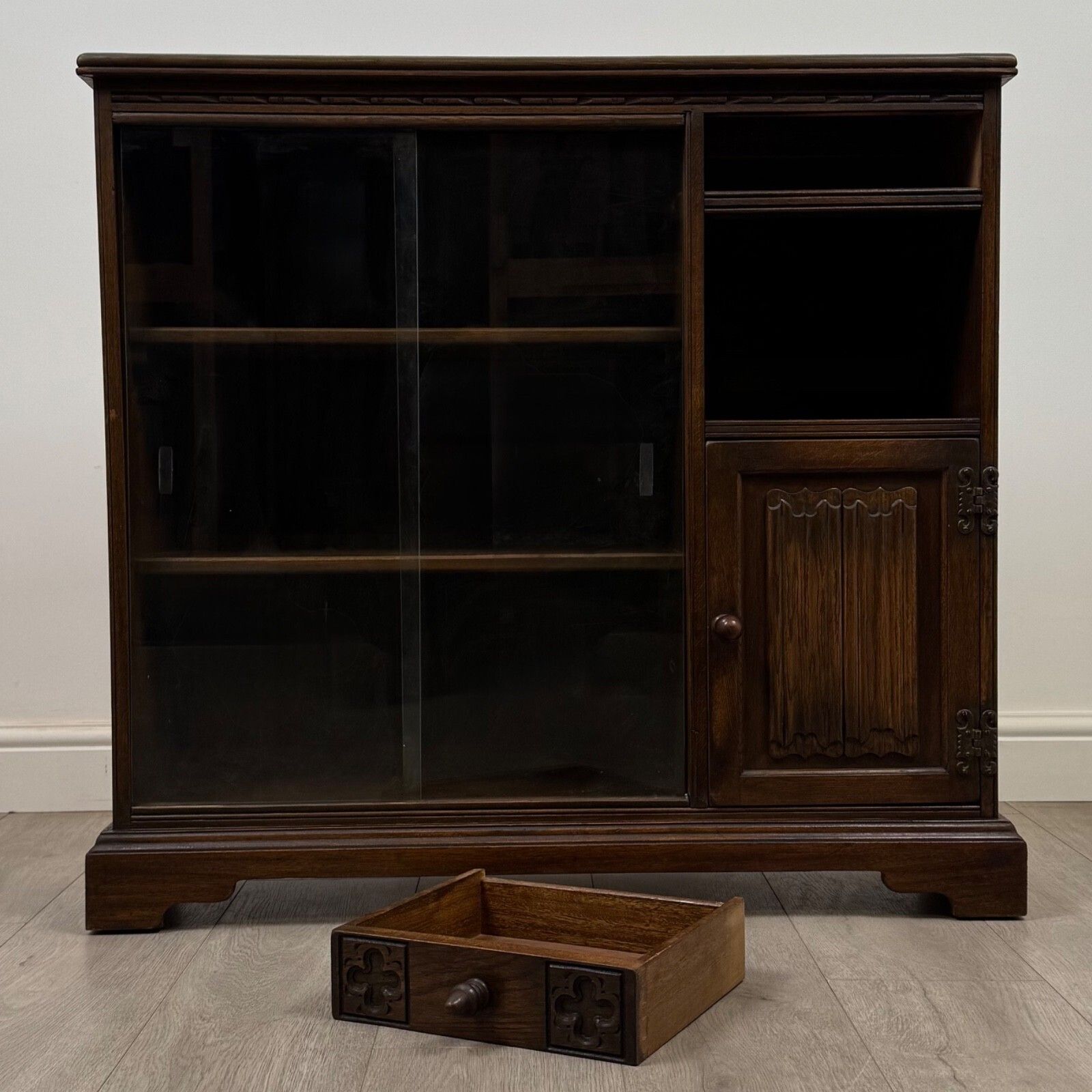 425.0 Antique 20th Century Small Linenfold Bookcase In Oak ( Af 5473 ) photo