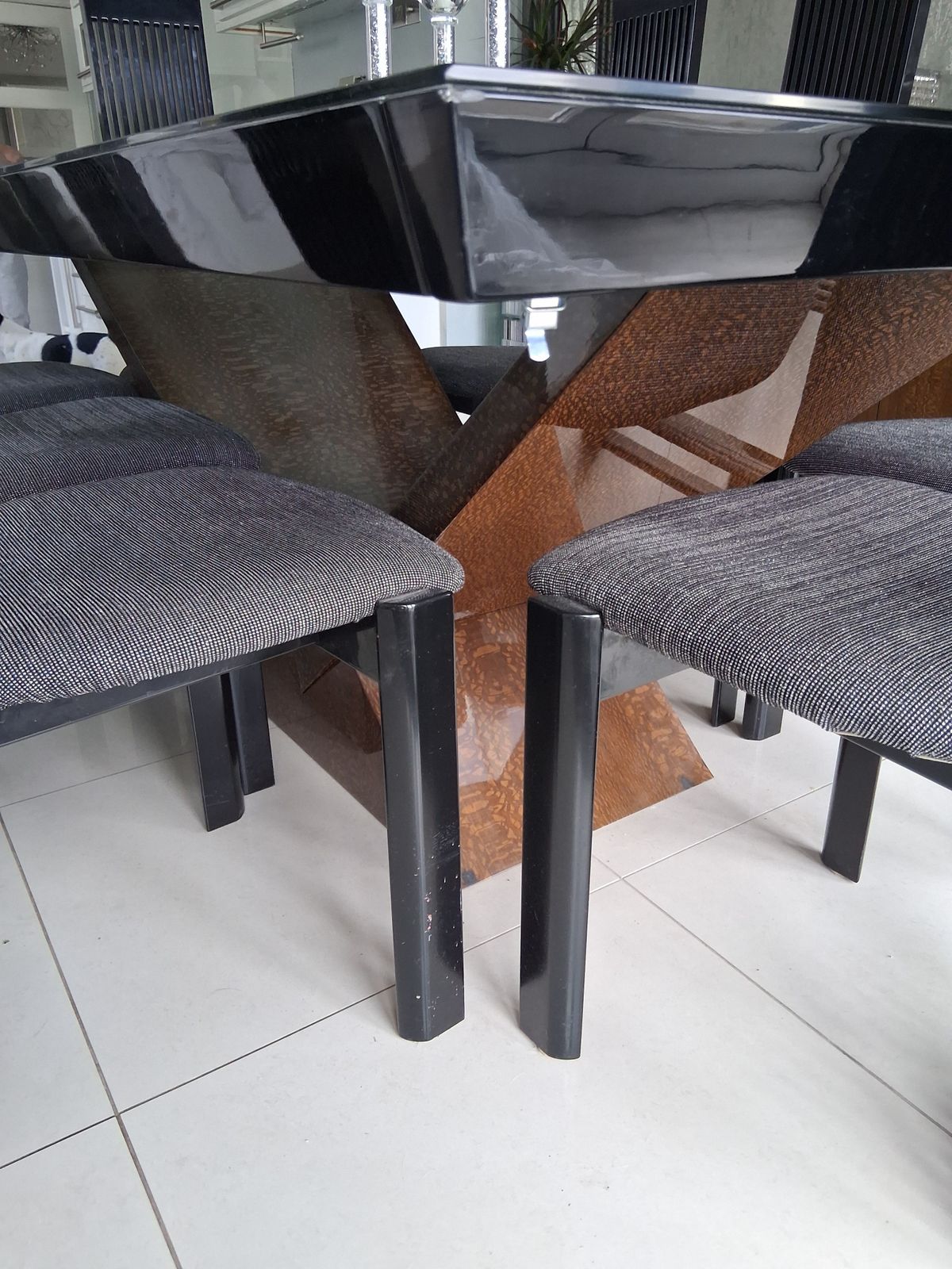 Kesterport Manhatten Dining Table And 8 Chairs photo buy