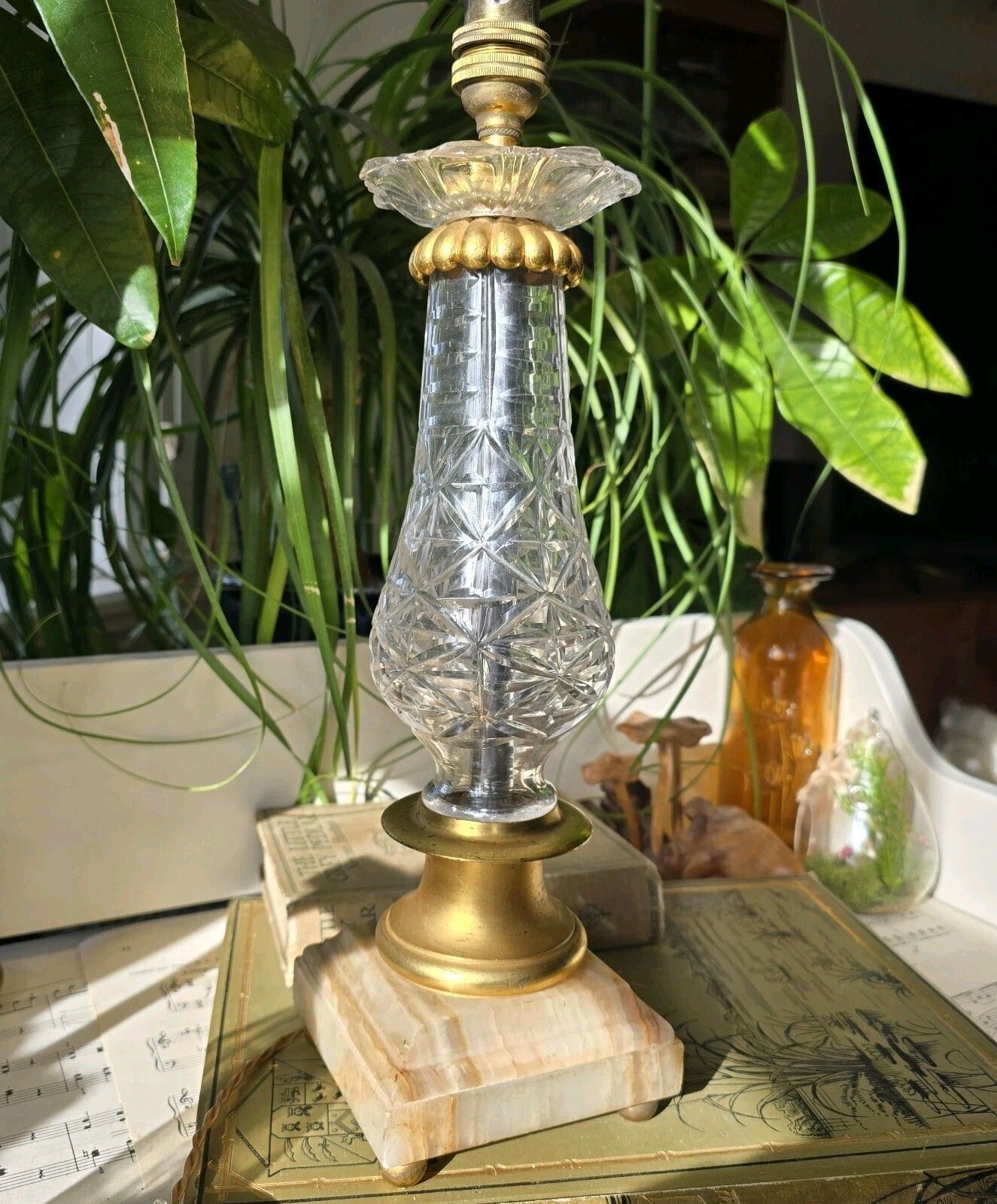Vintage French Table Lamp Crystal Cut Onyx Marble Base Golden Details Rococo