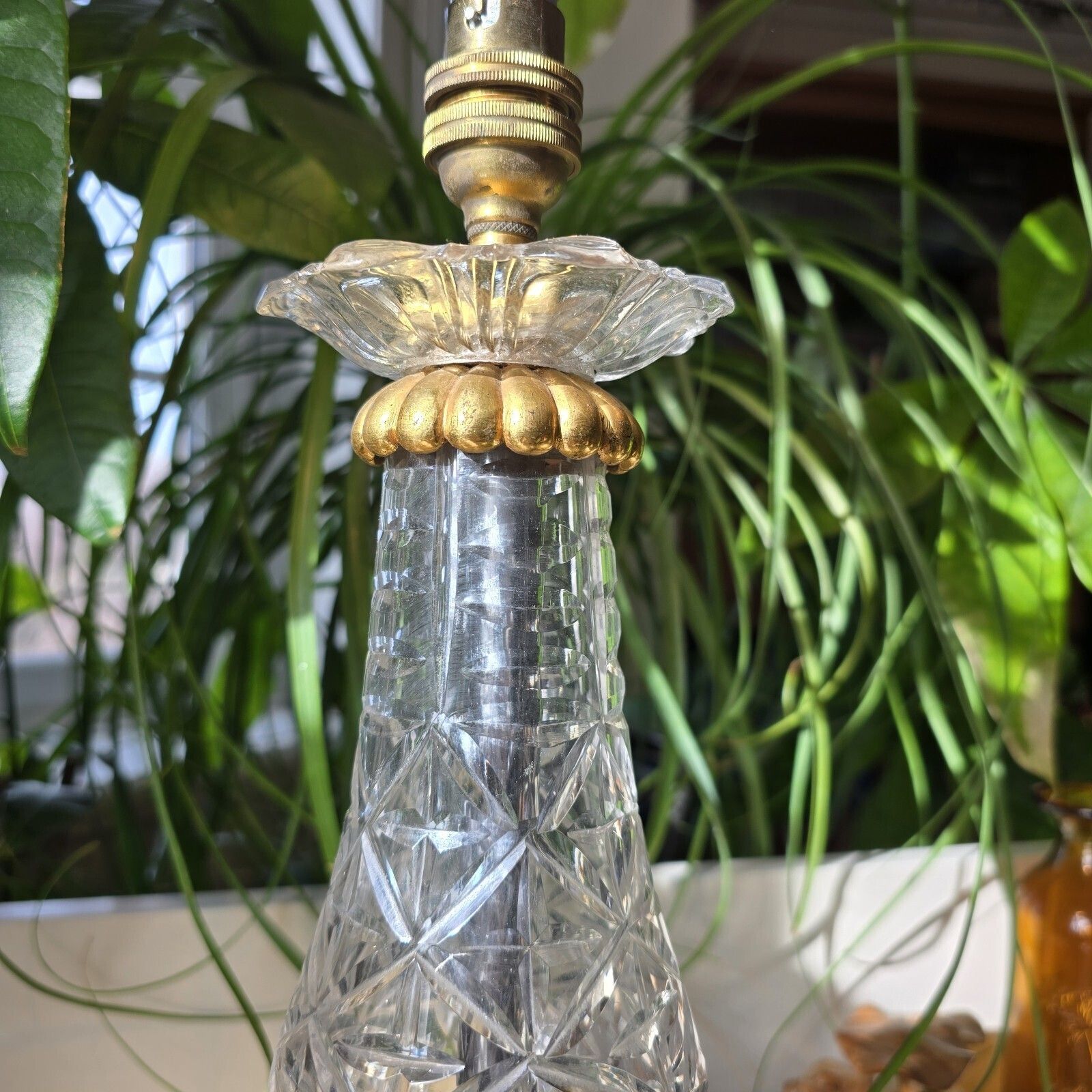 Vintage French Table Lamp Crystal Cut Onyx Marble Base Golden Details Rococo photo Lighting