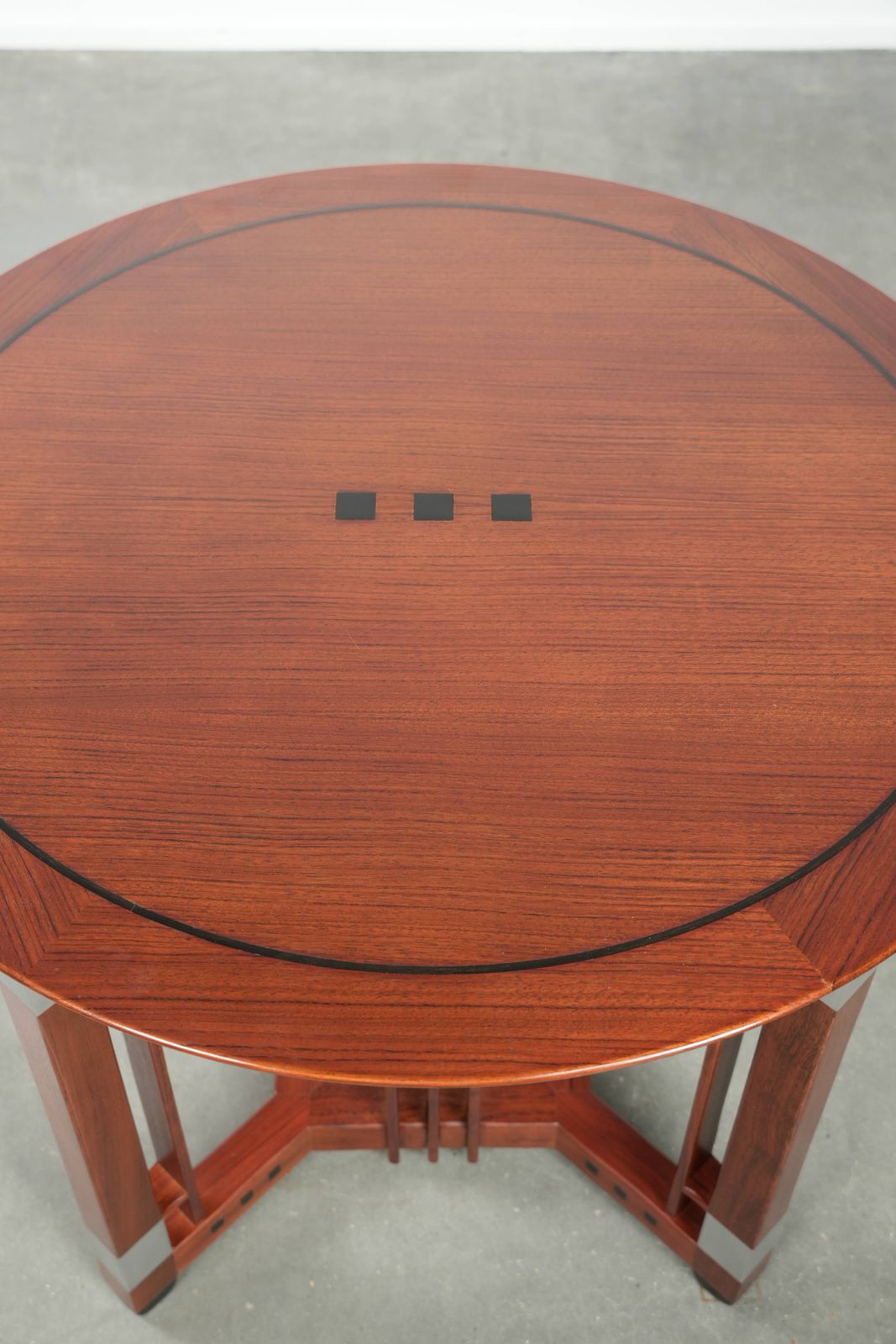 Beautiful Round Schuitema Design Art Deco Side / Coffee Table From The Decoforma Series photo vinterior
