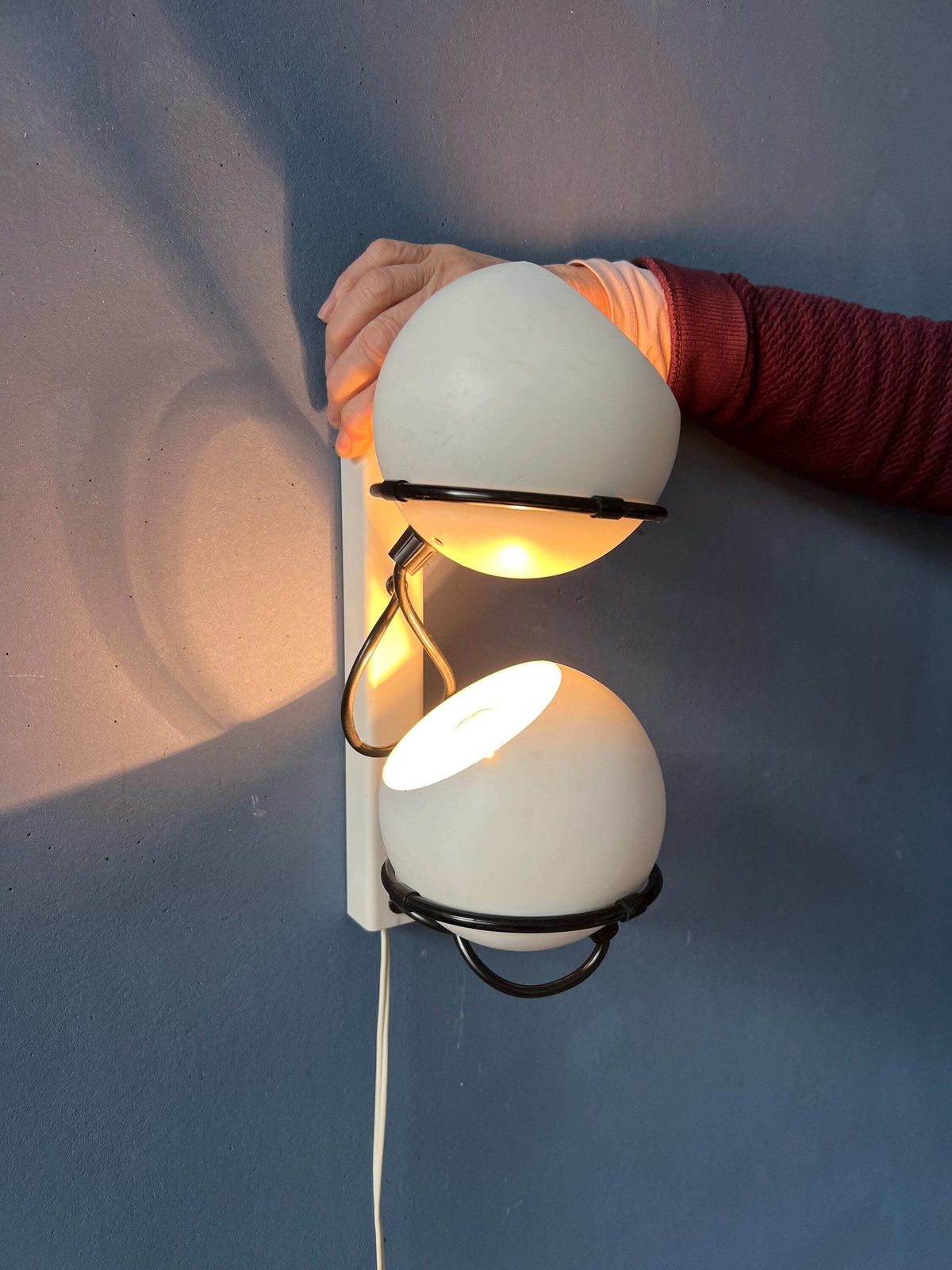 Witte Gepo Space Age Eyeball Wandlamp photo furniture