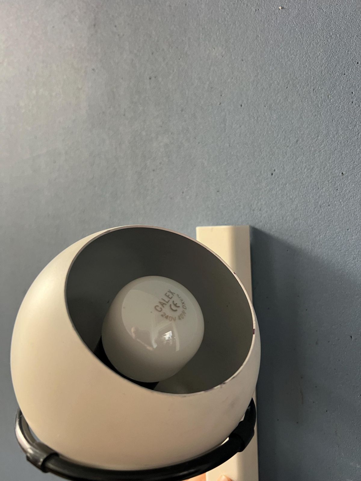 photo for sale Witte Gepo Space Age Eyeball Wandlamp