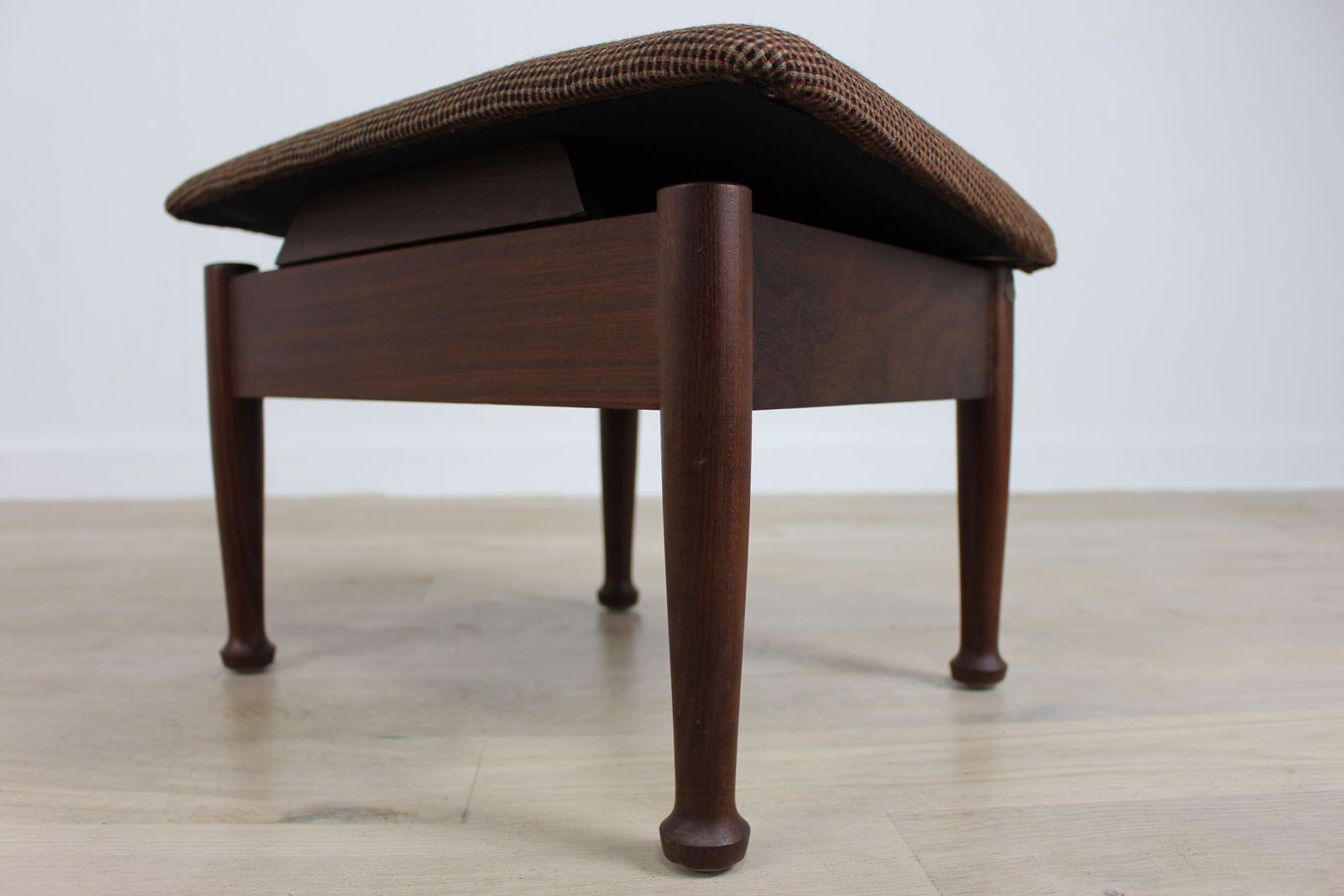 Guy Rogers Manhattan Adjustable Footstool. photo 235.0