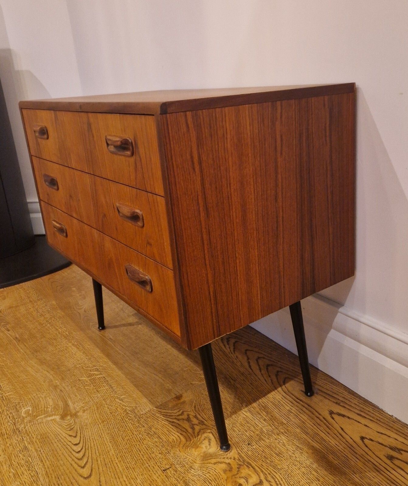 Mid Century Vintage G Plan Fresco Chest Of Drawers – Teak With Tapered Legs photo buy