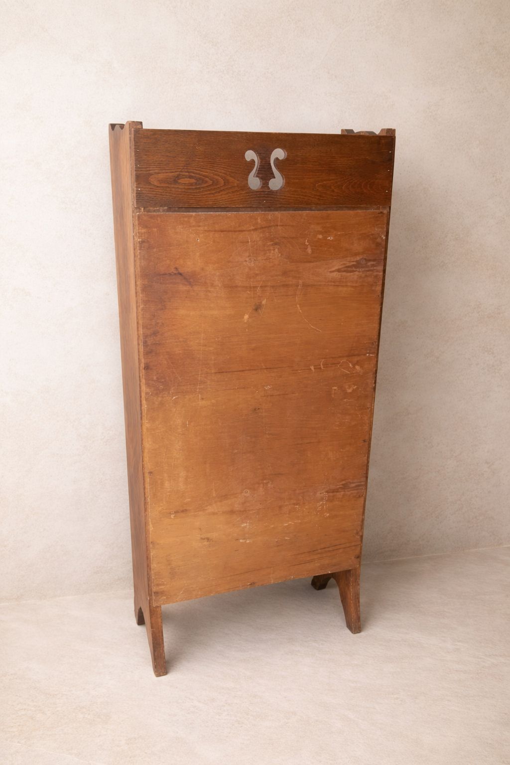 Arts & Crafts Oak Open Bookcase With Decorative Cut Out | Early 20th Century photo for sale