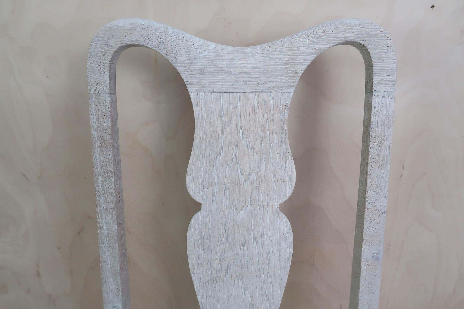 photo furniture Harlequin Set Of 6 Antique Gustavian Style Urn Back Dining Chairs.English C.1920