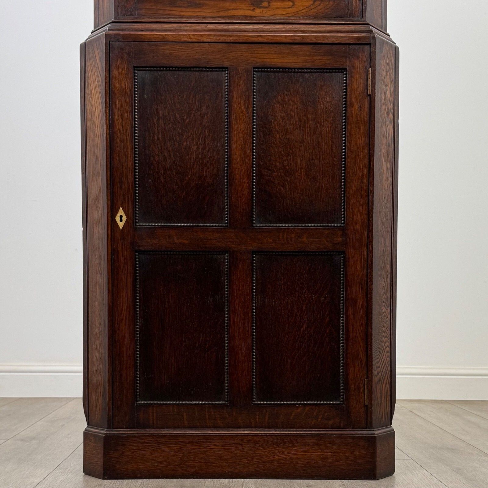 Antique 20th Century Edwardian Corner Cabinet In Oak photo 495.0