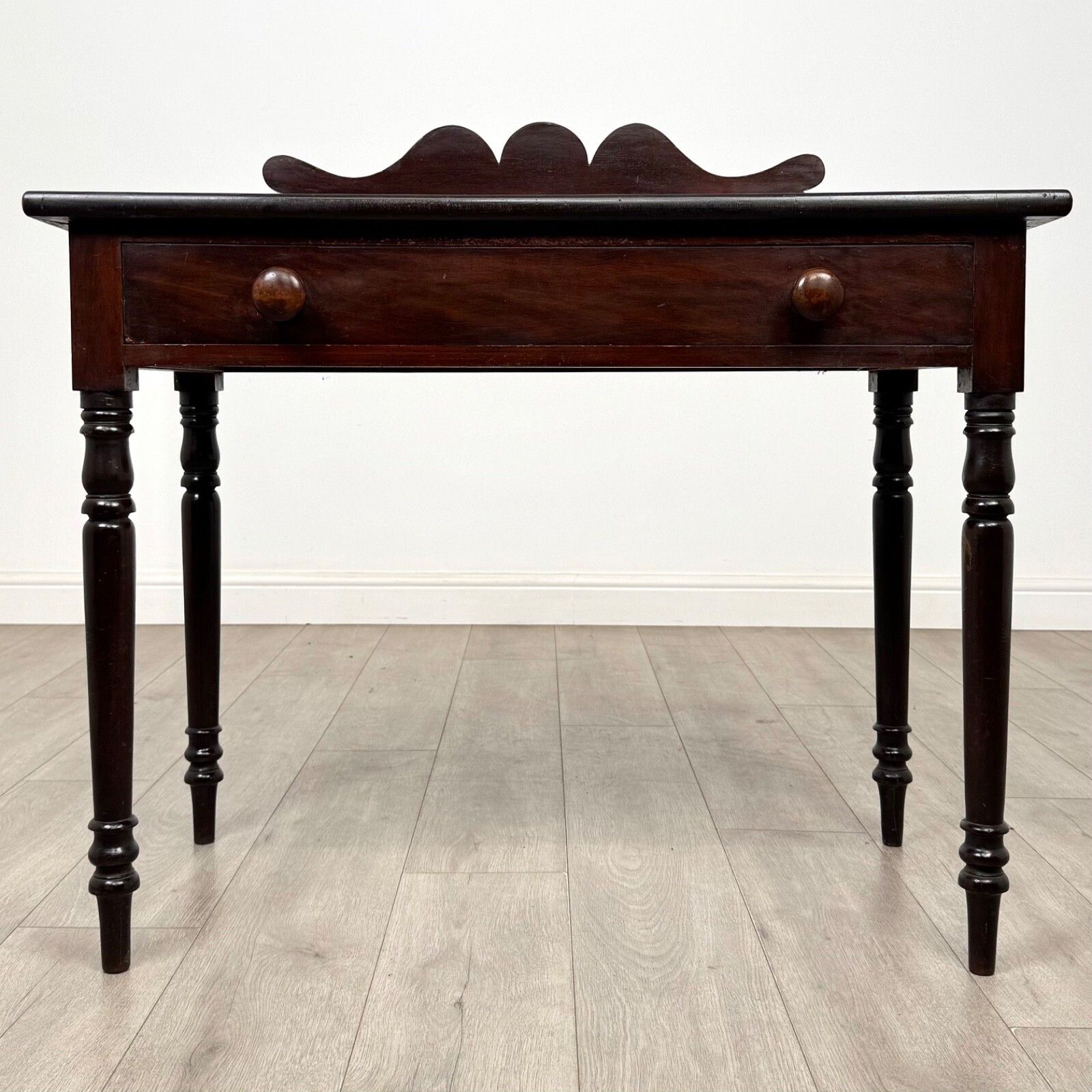 Antique 19th Century Victorian Writing Table In Mahogany