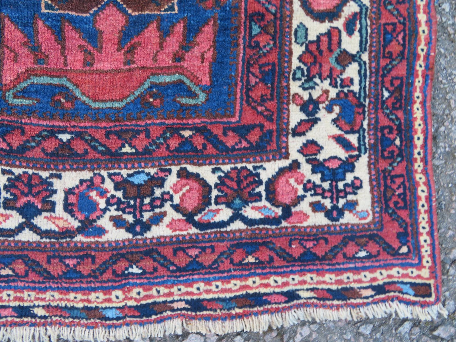 Collectors Early Antique Tribal Rug. 145cm X 120cm. photo vinterior