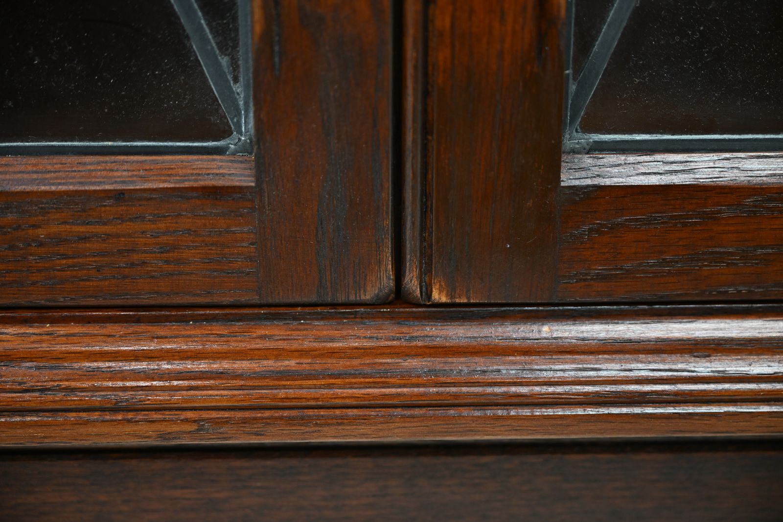 photo vinterior Old Charm Hanging Corner Display Cabinet Leaded Glass Tudor Brown Free Delivery*