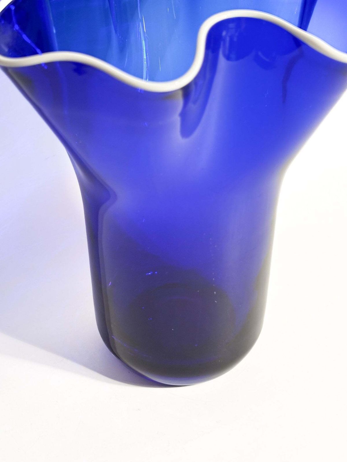 photo for sale Blue And White Murano Glass Handkerchief Vase From The 1980s