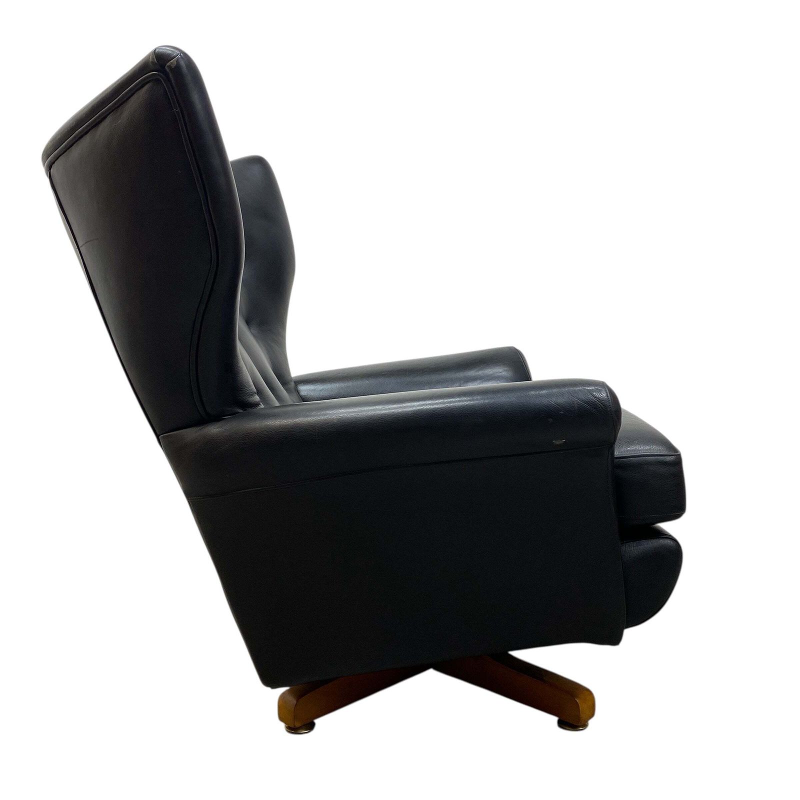 Vono "Model 6250 Style" Wing Back Swivel Chair. photo buy