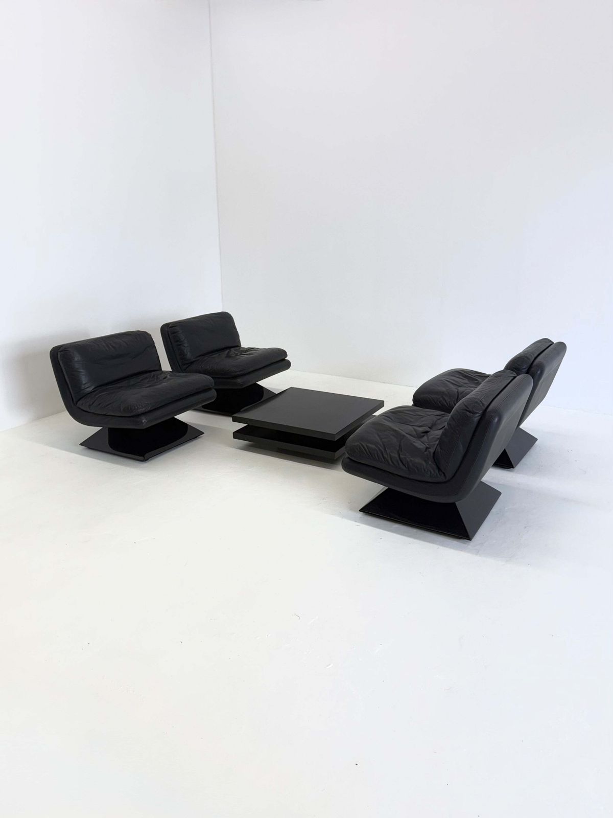 photo furniture Armchairs By Hans Von Klier For Giuseppe Rossi Di Albizzate