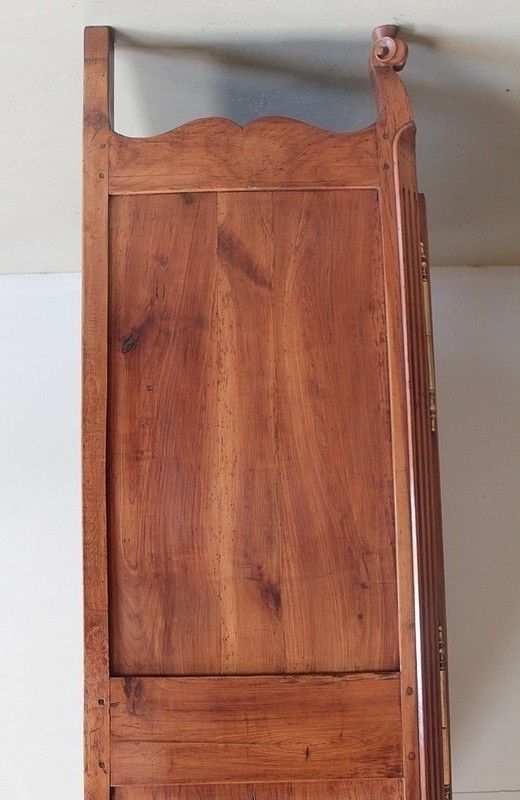 3242.44 Cabinet Louis XV Cherrywood & Ash 19th photo