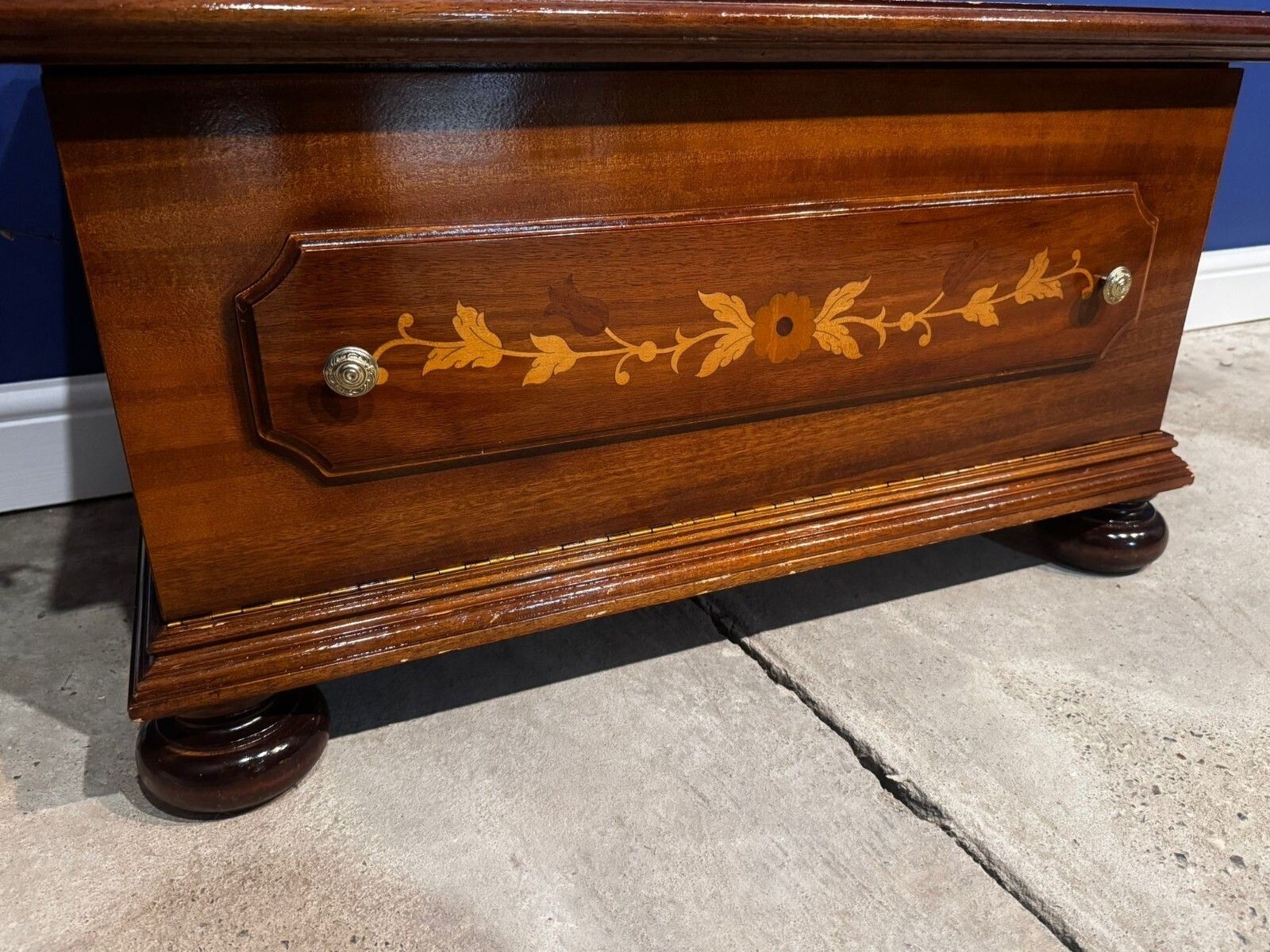 Vintage Antique Style Tv Unit Stand Cabinet Drawers Low Drawer Chest Floral. photo vinterior