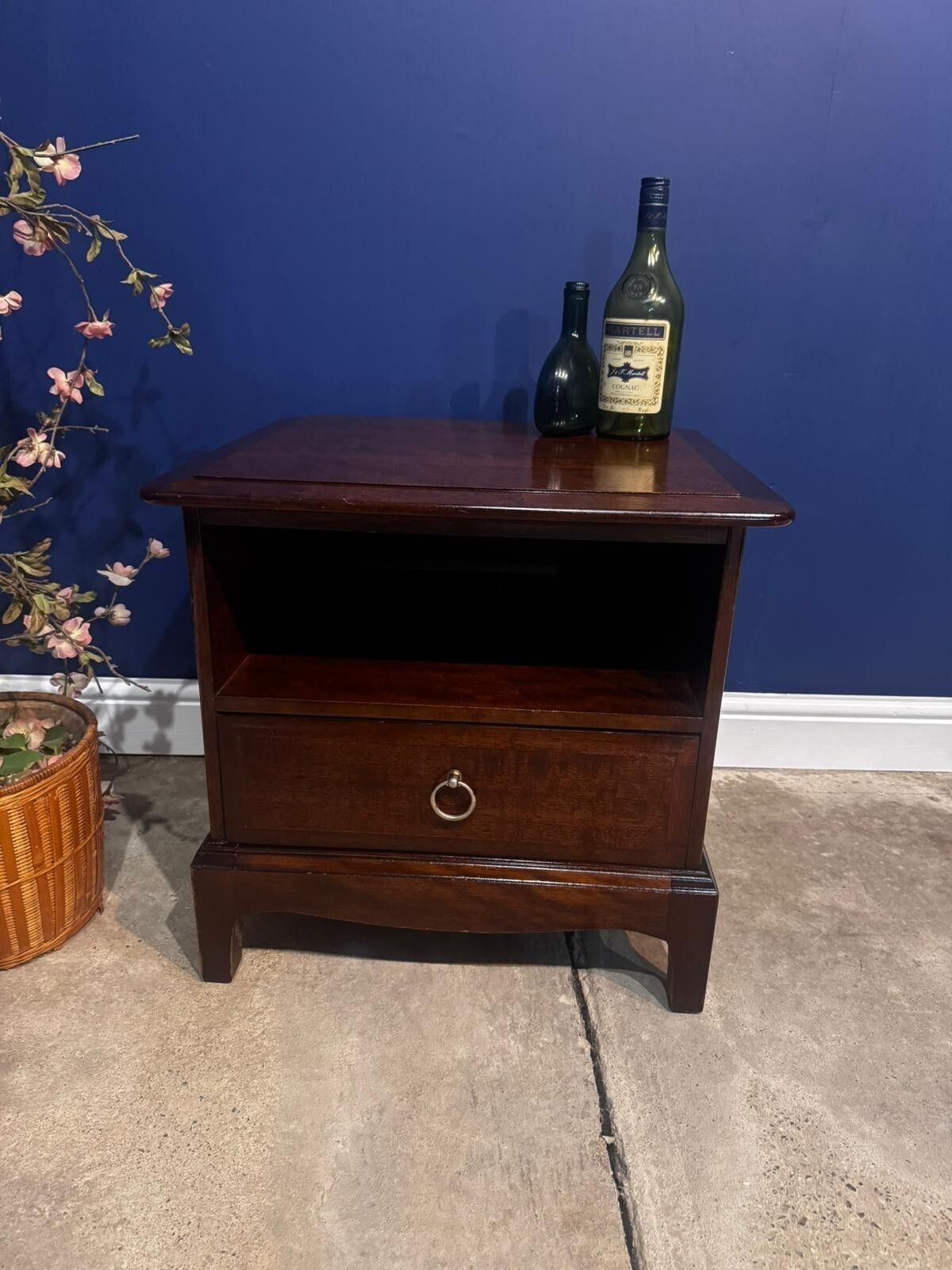 Stag Minstrel 1 Drawer Bedside Table Drawers Cabinets One Unit Side End Wine photo furniture