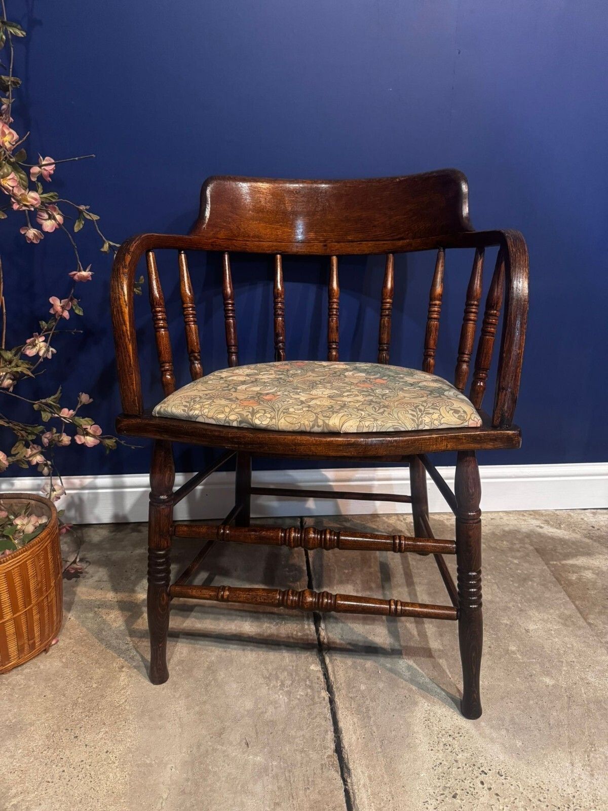 Antique Oak Captain's Chair Bow Windsor Smokers Armchair Spindle Back Vintage. photo furniture