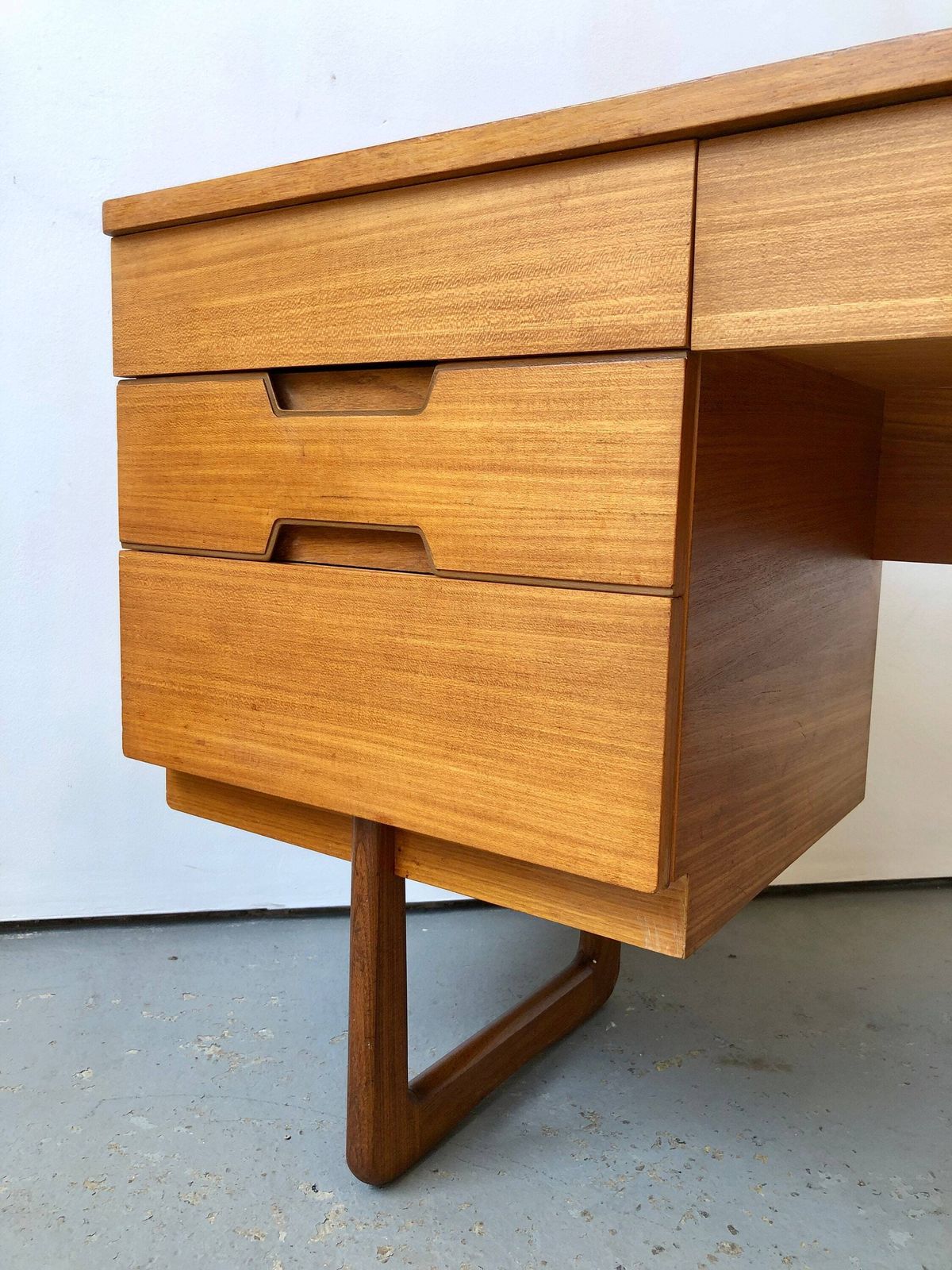 Vintage 1960s Uniflex Gunther Hoffstead Q Series Teak Desk. Danish Retro G Plan Mid Century photo 595.0