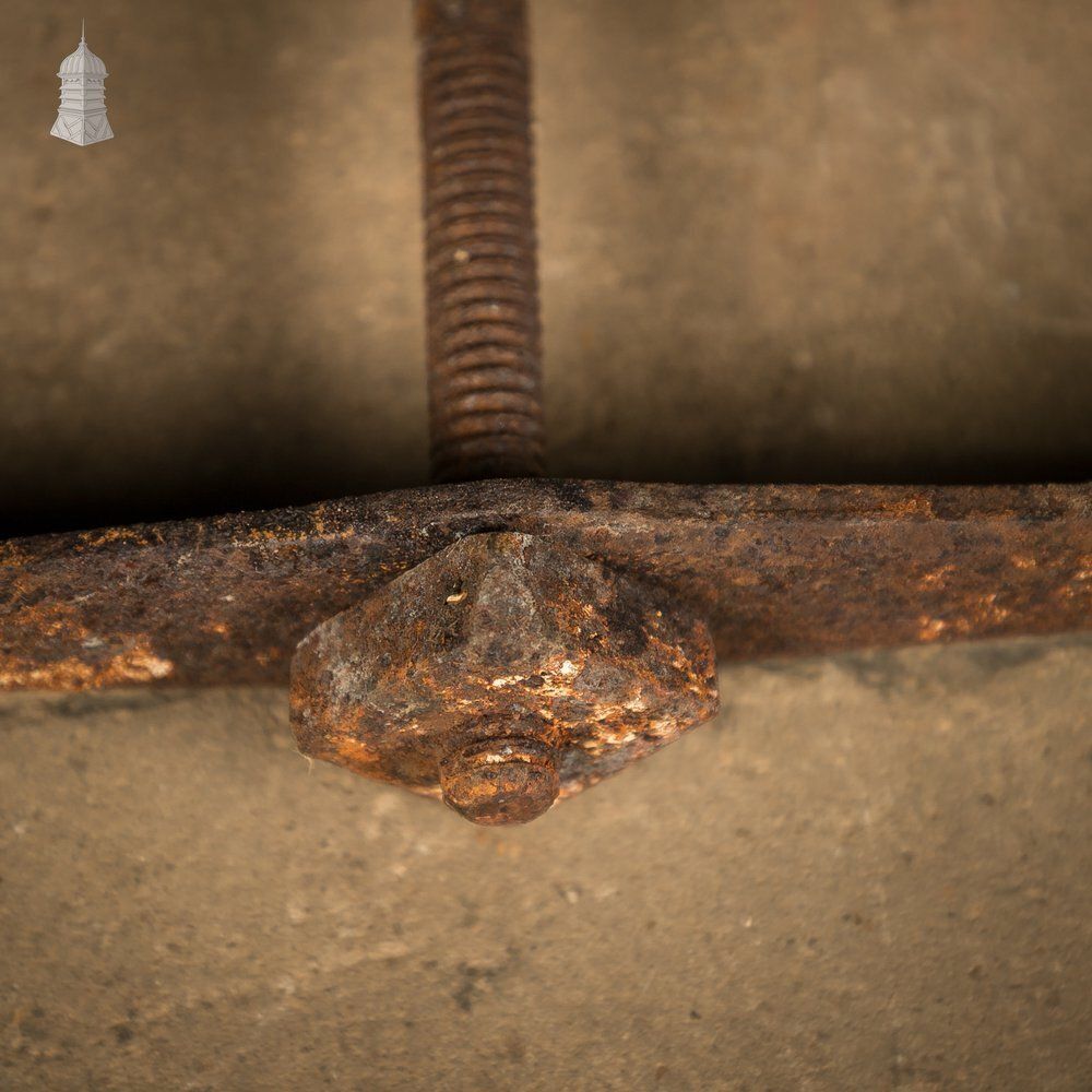 Spearhead Patress Plate And Fixing Arm. photo vinterior