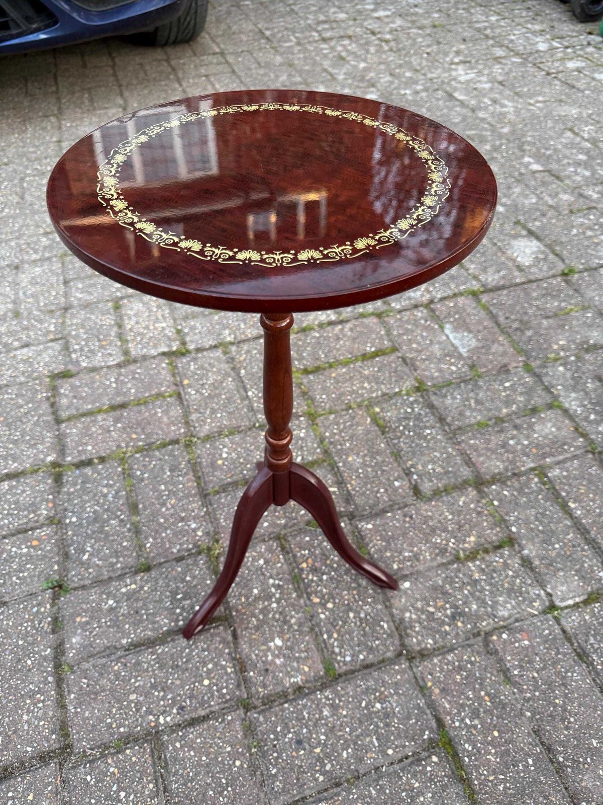 photo furniture Quirky 1980s Faux Burr Effect Wine Table, Plant Stand