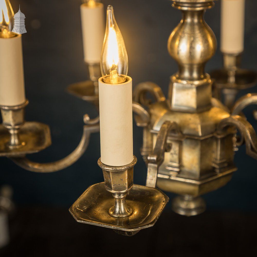 photo vintage Antique Brass Six Light Candle Chandelier
