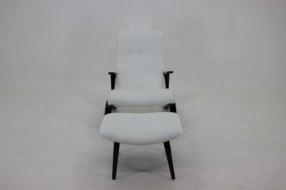 Eero Saarinen Grasshopper Chair En Bijpassende Stoel Voor Knoll, Ca. Jaren 1950 photo Meubels