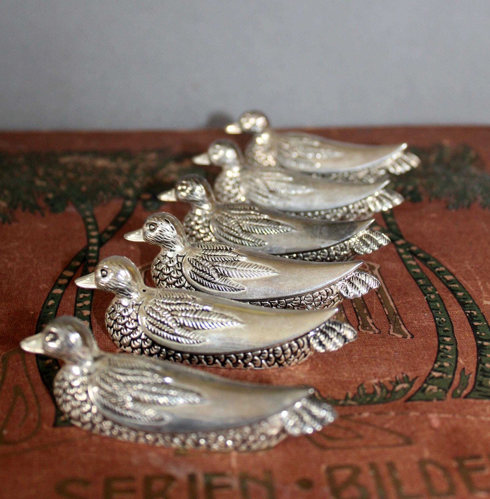 Vintage Set Of 6 Silver Plated Silea Duck Knife Rests, Animal Knife Rest, Fine Dining, Dinner Table, Cutlery Holder, Fork Rest photo furniture