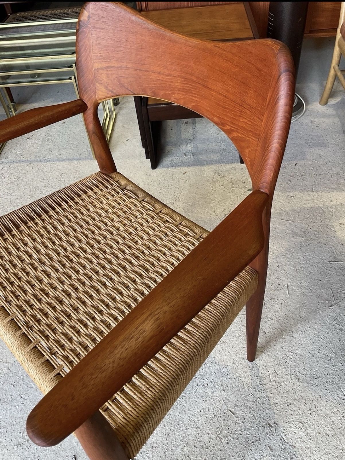 photo vintage Set Of 2 Danish Carver Dining Chairs By Arne Hovmand Olsen For Mogens Kold
