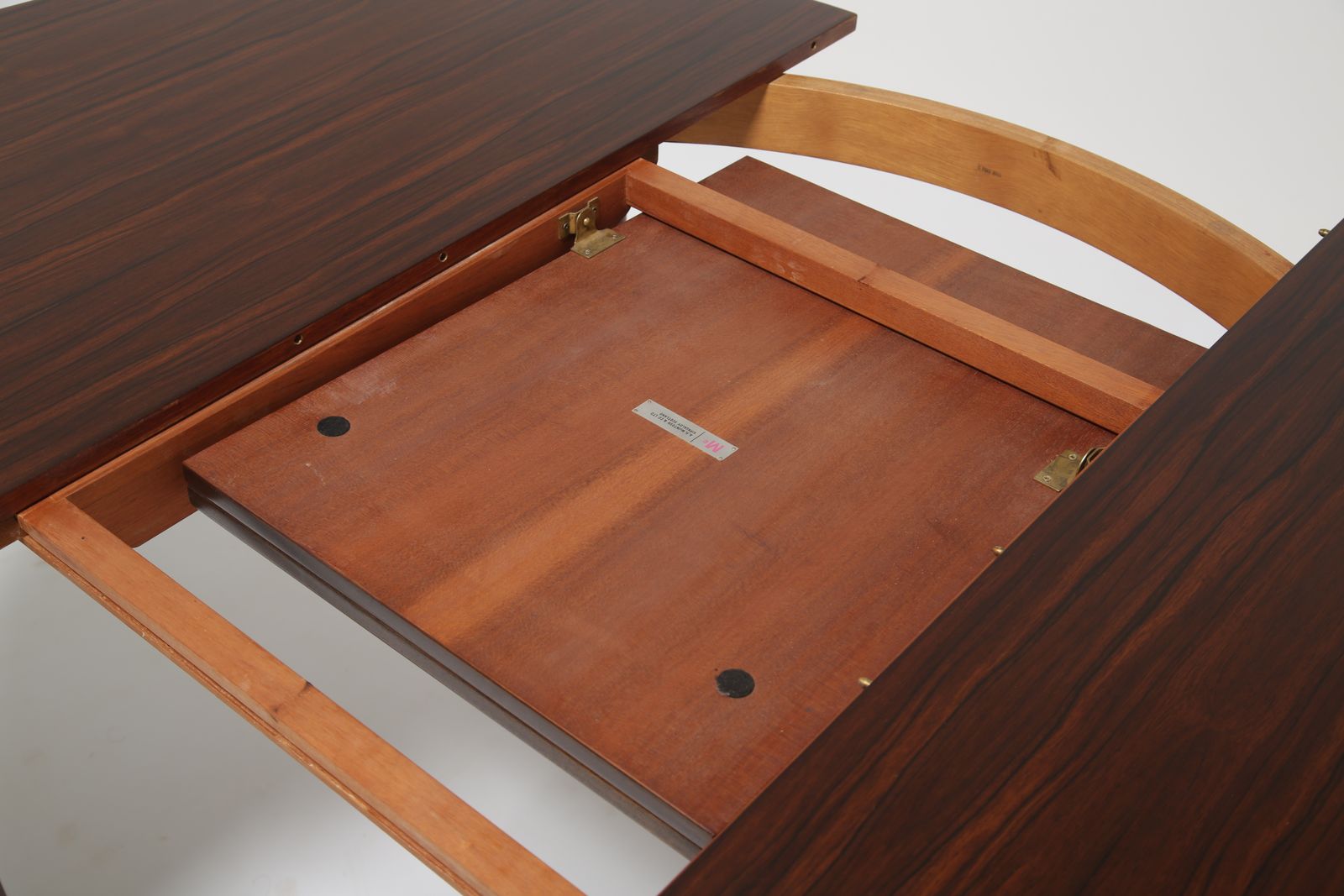 Tom Robertson Circular To Oval Dining Table & Chairs ‘Dunvegan’ In Brazilian Rosewood For McIntosh, 1960s photo vintage