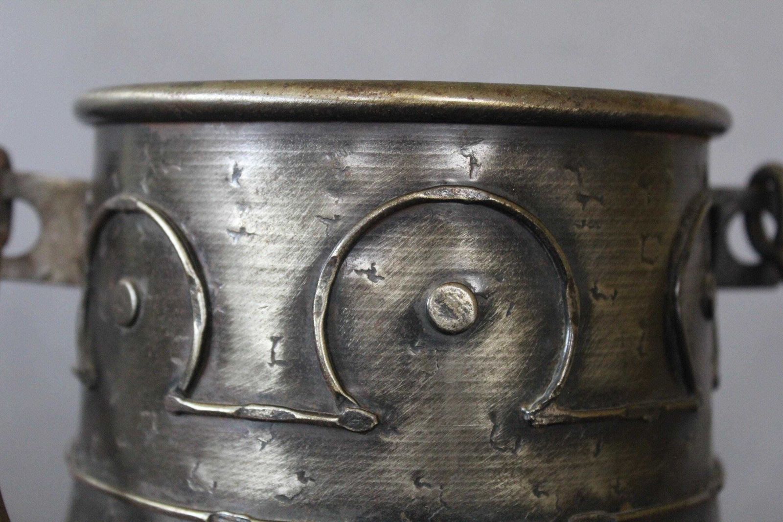 Large Vintage Iron And Metal Cauldron Pot Or Planter, Iron Handle, Folk Art Style, Rustic Design, Embossed, Jardiniere, Home Garden Decor photo Garden Decor
