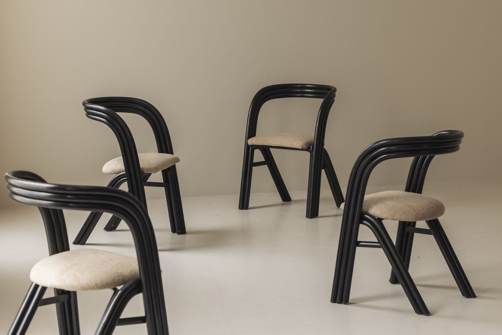 Set Of Four Sculptural Dining Chairs By Axel Enthoven For Rohé Design, 1980s