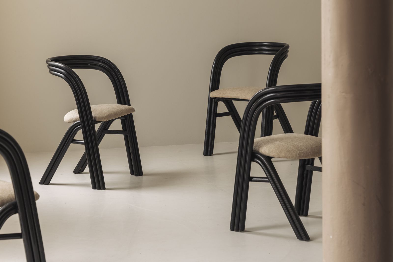 Set Of Four Sculptural Dining Chairs By Axel Enthoven For Rohé Design, 1980s photo furniture