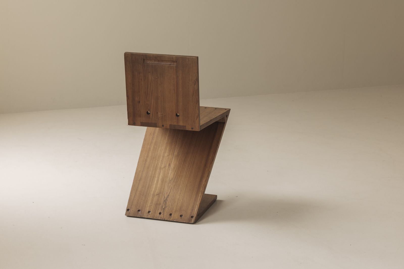 Furniture Early Zig Zag Chair By Gerrit Thomas Rietveld For Gerard Van De Groenekan, 1960s photo