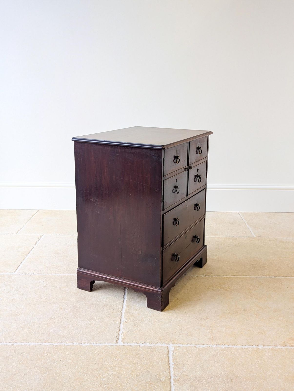 photo furniture Antique Georgian Mahogany Commode Chest C.1800